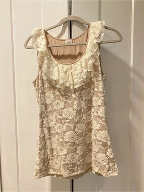 Suzy Shier Cream Lace Ruffle Tank Top